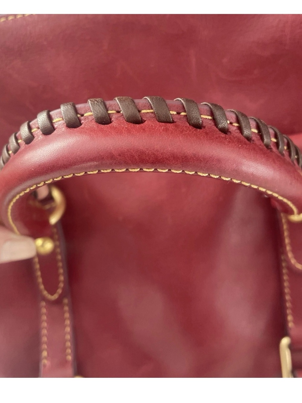 ❤️🤍💙Dooney & Bourke Wine Red Leather Satchel with Gold Hardware - Picture 12 of 15